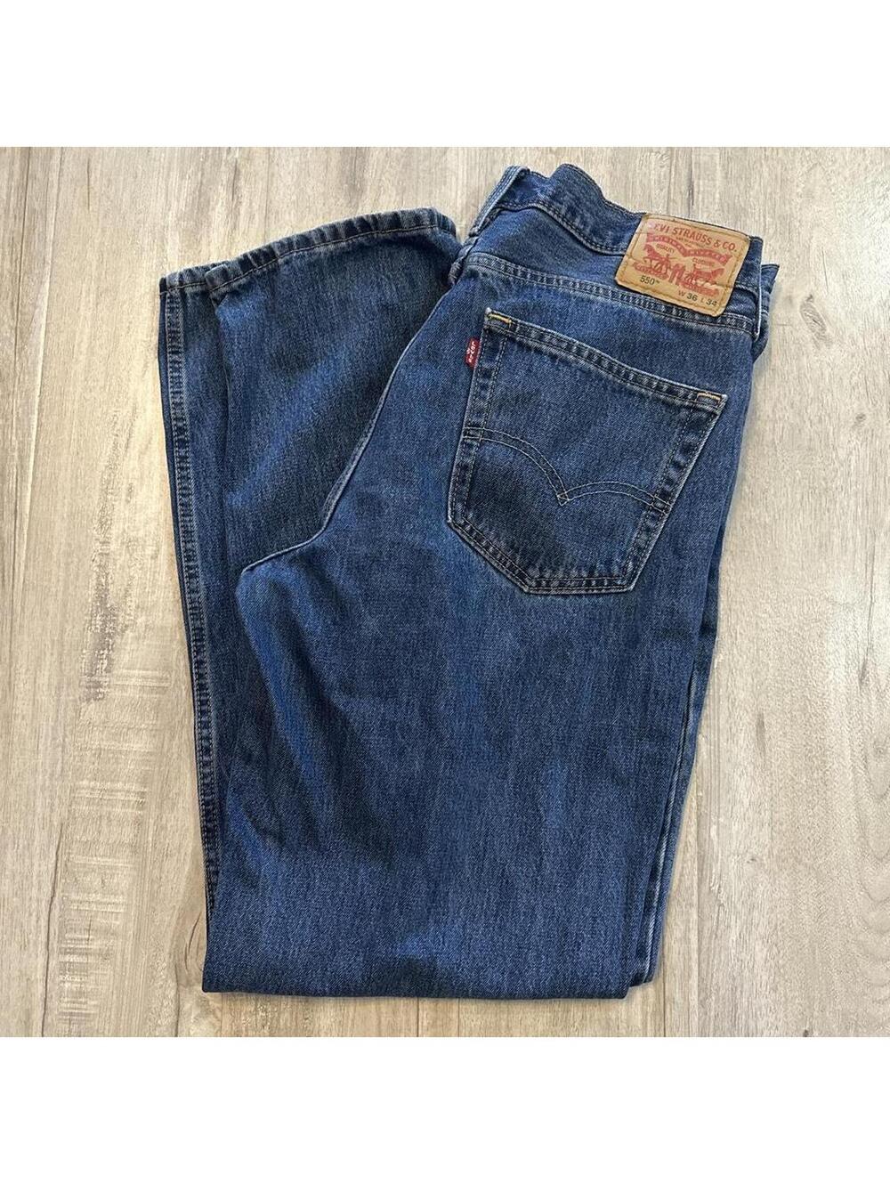 Levi's 550 Baggy Jeans